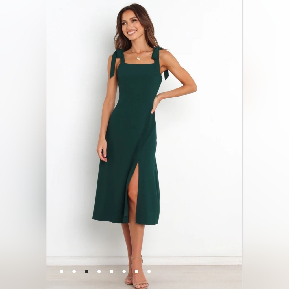 Petal & Pup Formal Green Dress Size 6